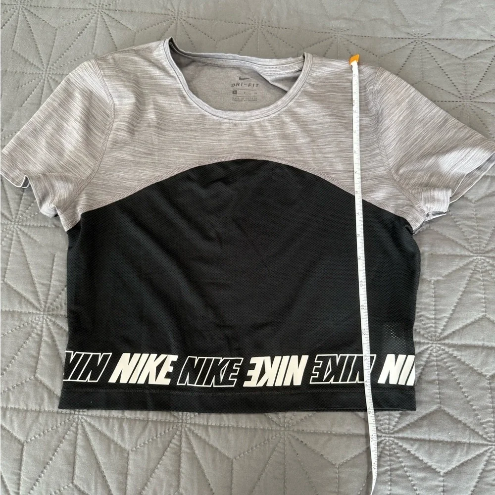 Nike Women's Gray and Black Top